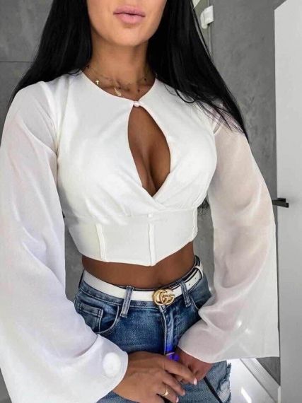Ефектна блуза с широки ръкави в бяло