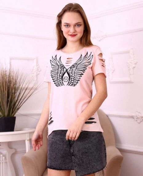 Розова тениска с крила