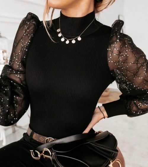 Дамска блуза с ефектни бухнали ръкави в черно