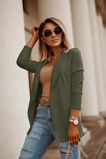 Дамско сако в маслено зелено