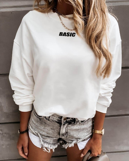 Дамска бяла блуза с надпис 'BASIC'