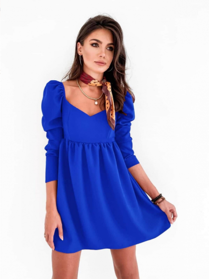 Елегантна рокля в синьо