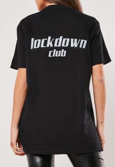 Черна тениска с надпис отзад 'Lockdown Club'