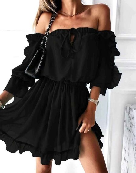 Атрактивна дамска рокля в черен цвят