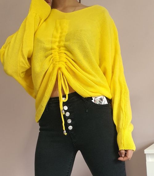 Къса дамска блуза в жълт цвят
