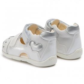 Бебешки обувки GEOX KAYATAN, бели
