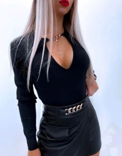 Стилна дамска блуза в черно