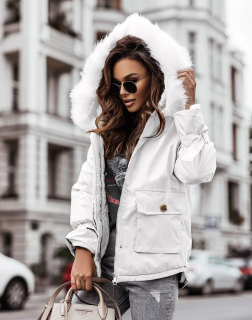 Атрактивно дамско яке в бяло