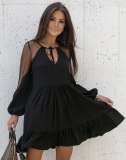 Къса атрактивна рокля в черно