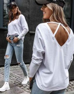 Дамска блуза с ефектен гръб в бяло