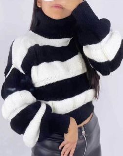 Дамски къс пуловер в черно и бяло