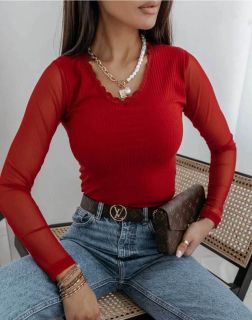 Дамска блуза в червено