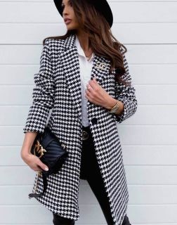 Атрактивно дамско палто