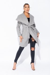 Дамско палто в сиво с колан