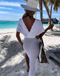 Плажна рокля в бяло