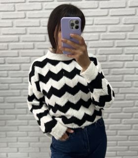 Дамски пуловер в черно и бяло