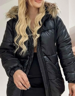 Атрактивно дамско яке в черно