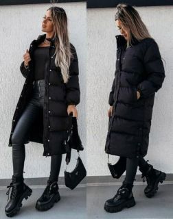 Атрактивно дамско дълго яке в черно