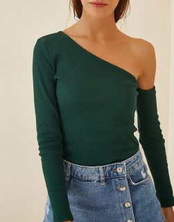 Дамска блуза в тъмнозелено