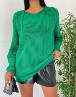 Дамски пуловер в зелено