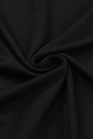Дамска блуза в черно с дълги ефектни ръкави