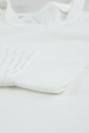 Дамска блуза в бял цвят с дълги ръкави на райе