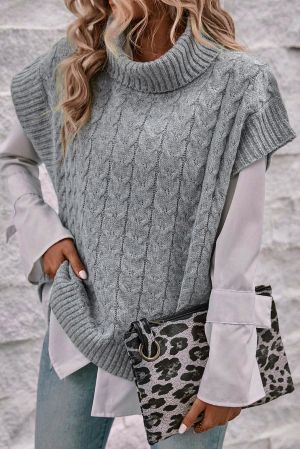 Дамски пуловер в сиво с къс ръкав и поло яка