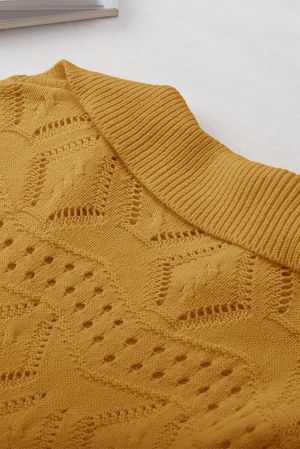 Дамски пуловер в цвят охра с ефектна яка и деколте