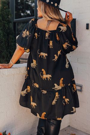 Дамска макси рокля в черно с къс ръкав и принт гепард