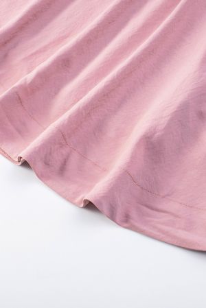 Дамска къса рокля в розово с ефектни презрамки