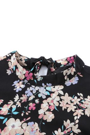 Дамска блуза с къси дантелени ръкав и принт на цветя