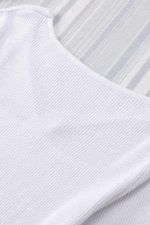 Дамска блуза рипс в бяло с къси ръкави и квадратно деколте