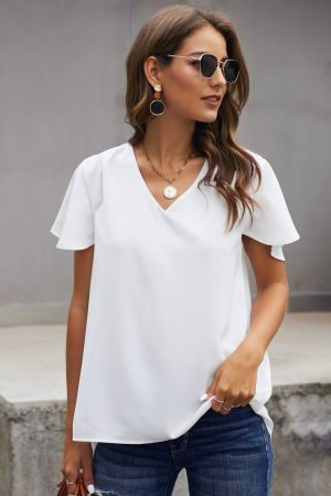 Дамска блуза в бял цвят с V-образно деколте и къси ръкави