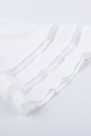 Дамска блуза в бяло с ефектни свободни ръкави
