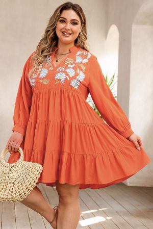 Дамскa рокля в оранжево с дълъг ръкав
