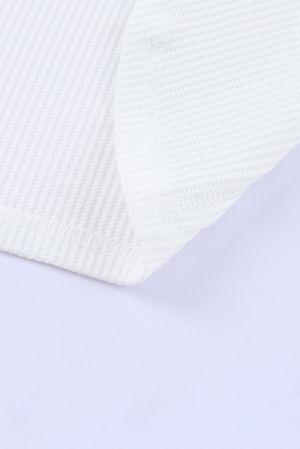 Дамска блуза в бяло с дълъг ръкав и деколте тип хенли