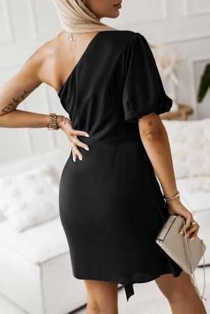 Дамска къса черна рокля с един ръкав