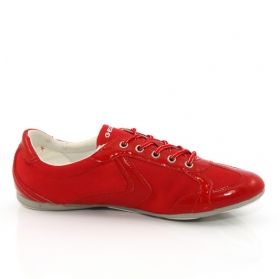Дамски спортни обувки с връзки GEOX, червени