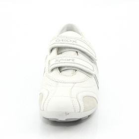 Дамски спортни обувки с лепки GEOX, бели