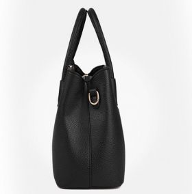 Елегантна черна дамска чанта Julie Black
