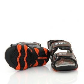Бебешки светещи сандали за момче GEOX, сиви с оранжево
