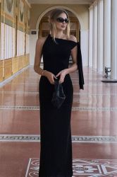 One-Shoulder Black Dress with Clean Straight Cut