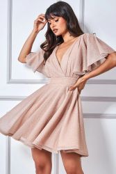 Дамска къса разкроена официална рокля в цвят пудра с къси ръкави