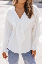 Дамска елегантна блуза в бяло с дълъг ръкав и къдрички