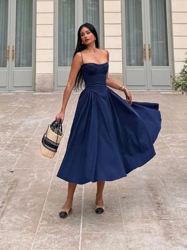 Elegant Dark Blue Midi Dress with Thin Straps and A-Line Skirt