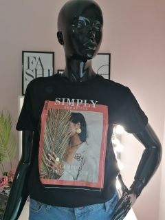 Черна тениска 'Simply Beautiful'