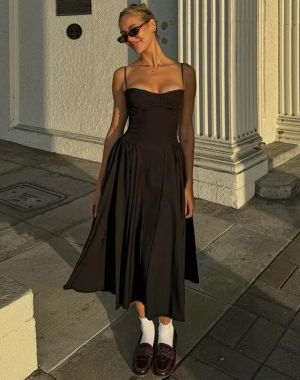 Elegant Black Midi Dress with Thin Straps and A-Line Skirt