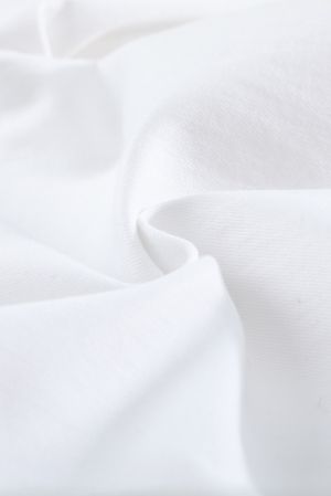 Women’s White High-Waist Button Front Frayed Hem Cropped Jeans