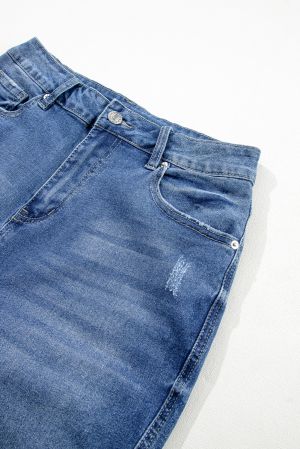 Women’s Distressed Jeans with Frayed Hem