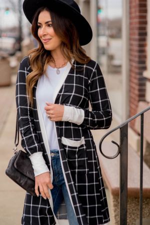 Women’s Black Plaid Colorblock Cardigan with Pockets